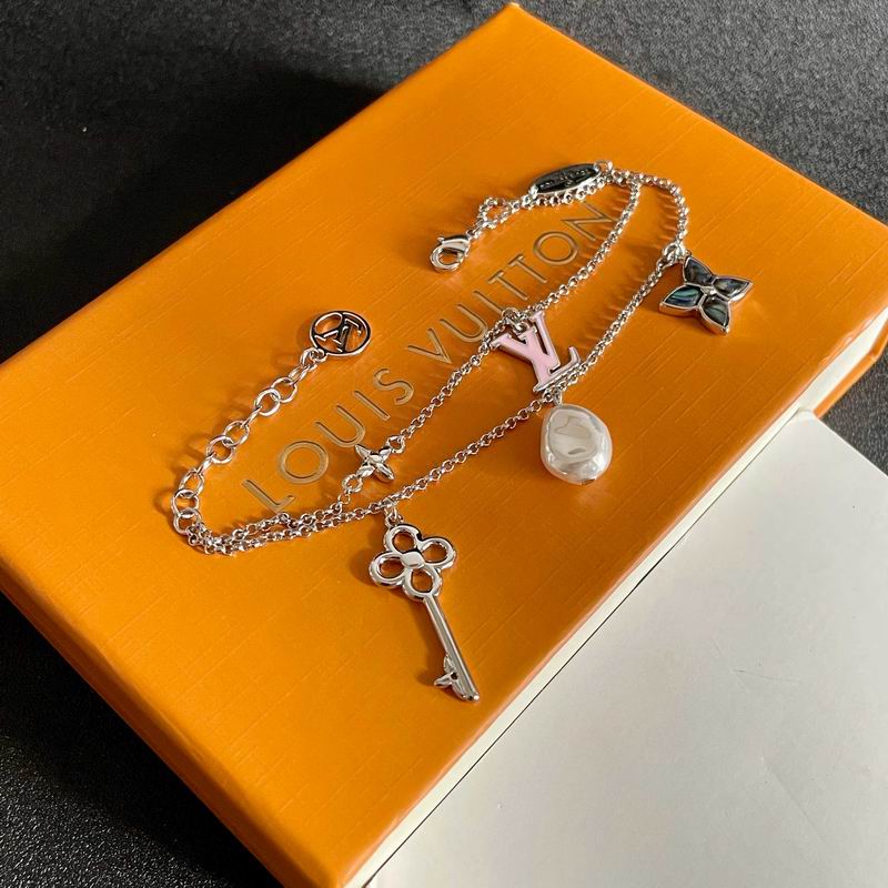 LV Bracelet 04yxs413 (6)