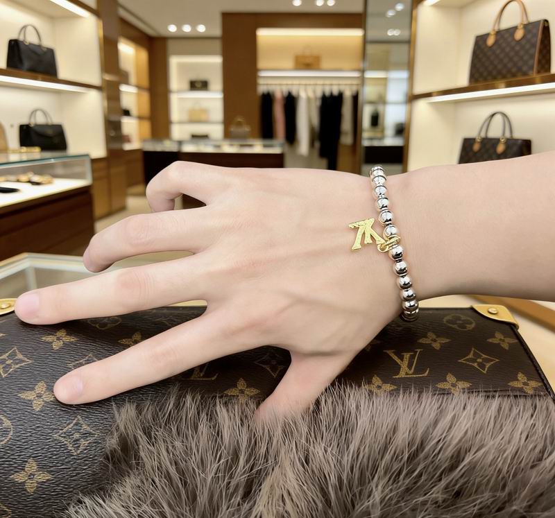 LV Bracelet 04yxs416 (7)