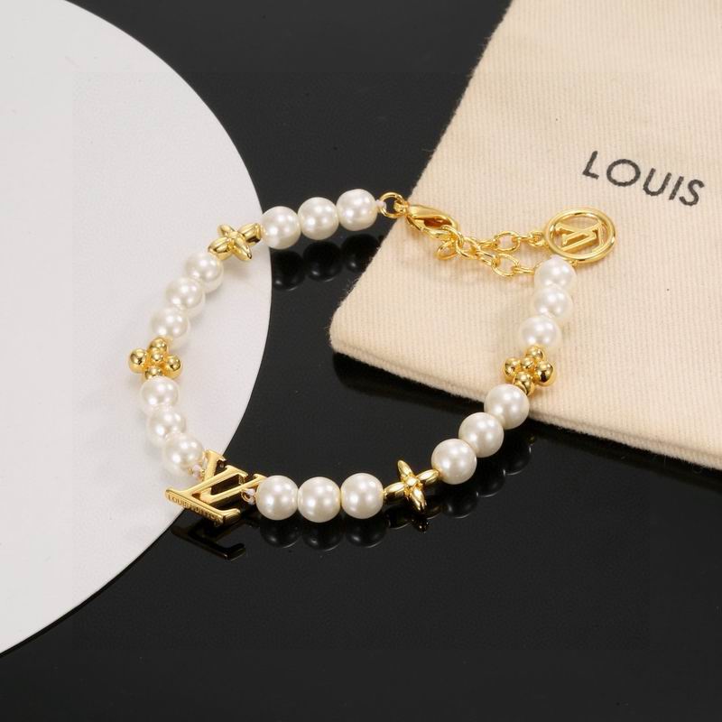 LV Bracelet 04yxs424 (2)