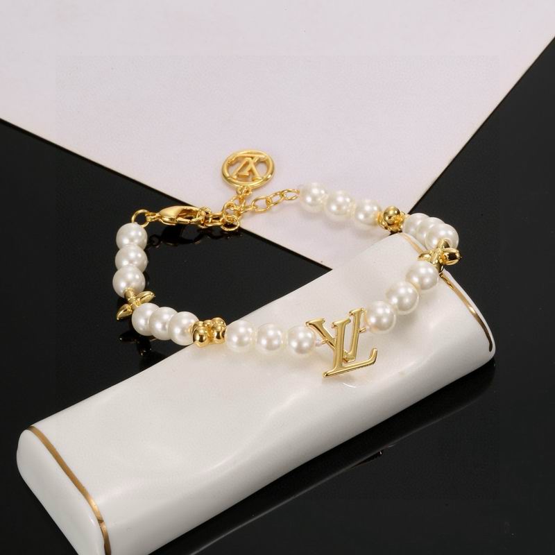 LV Bracelet 04yxs424 (7)