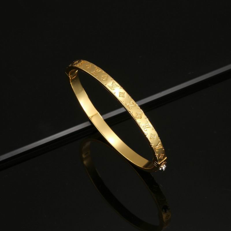 LV Bracelet 04yxs425 (5)