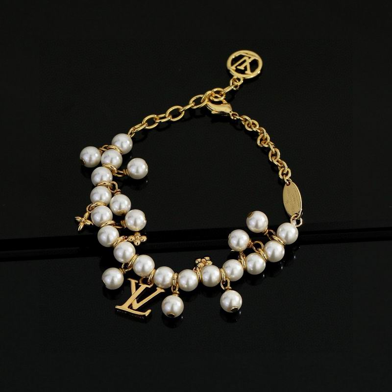 LV Bracelet 04yxs426 (5)