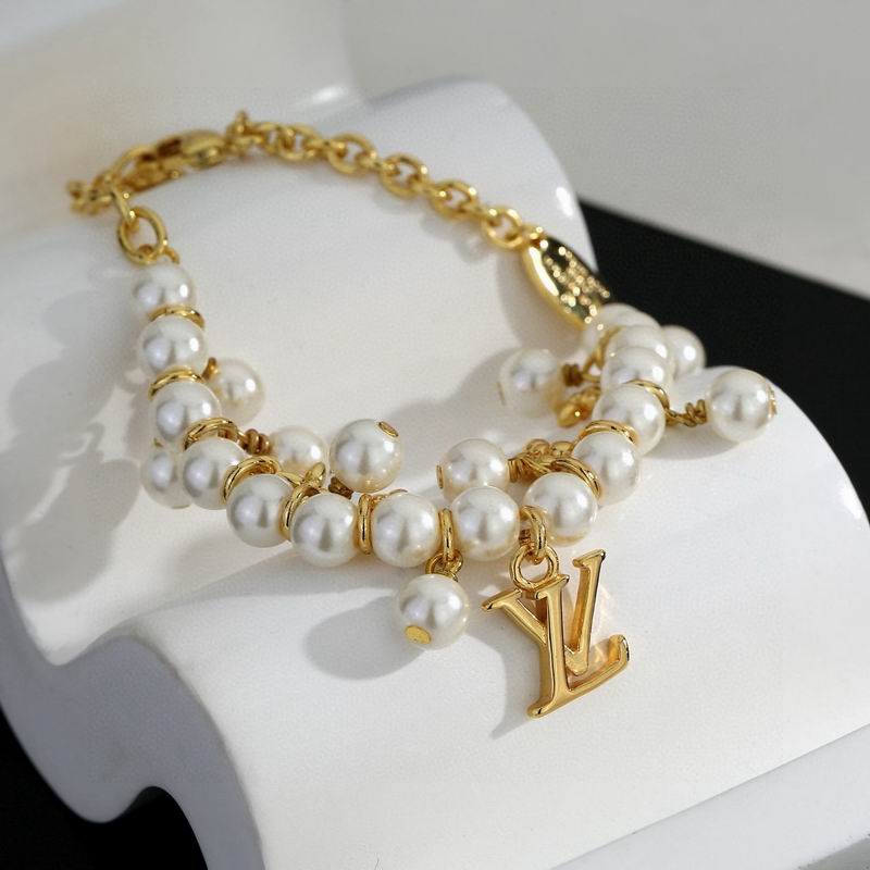 LV Bracelet 04yxs426 (6)