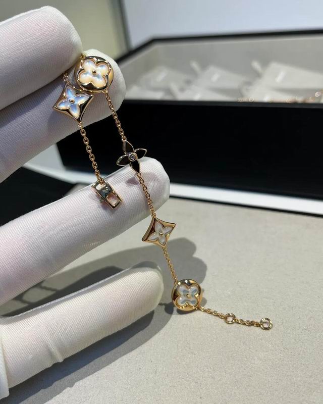 LV Bracelet 04yxs436 (9)
