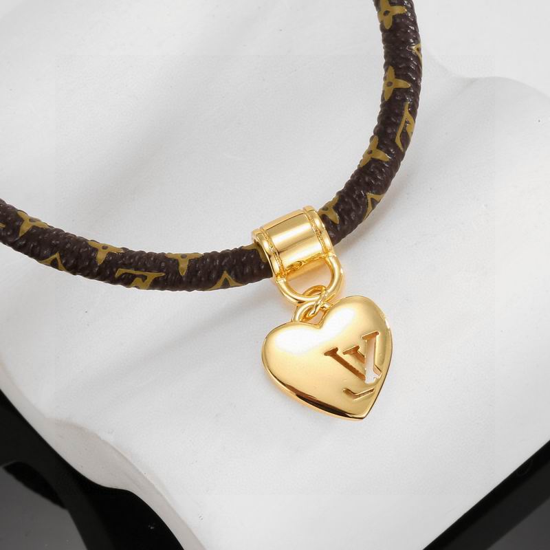 LV Bracelet 04yxs437 (2)