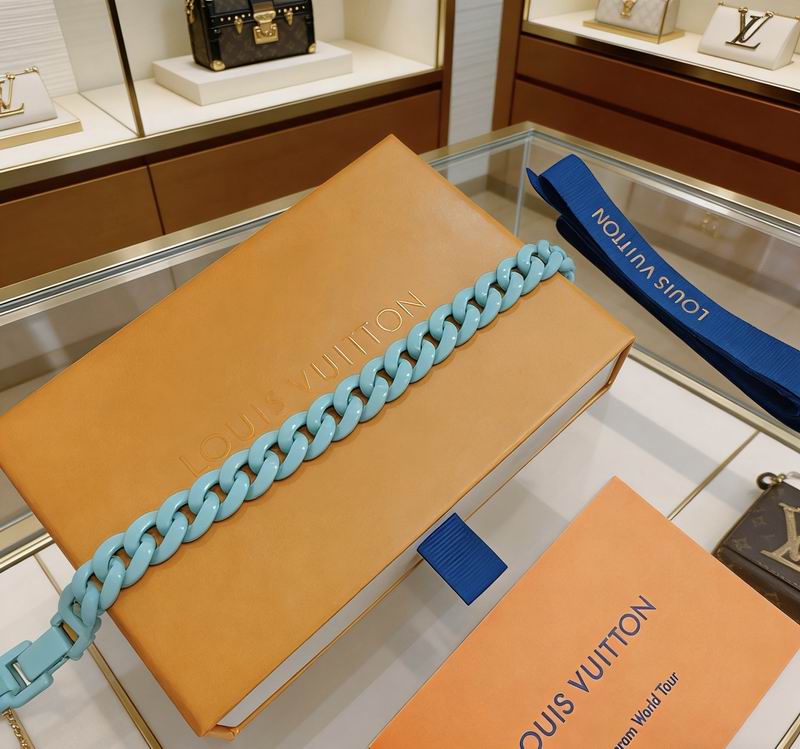 LV Bracelet 04yxs440 (16)