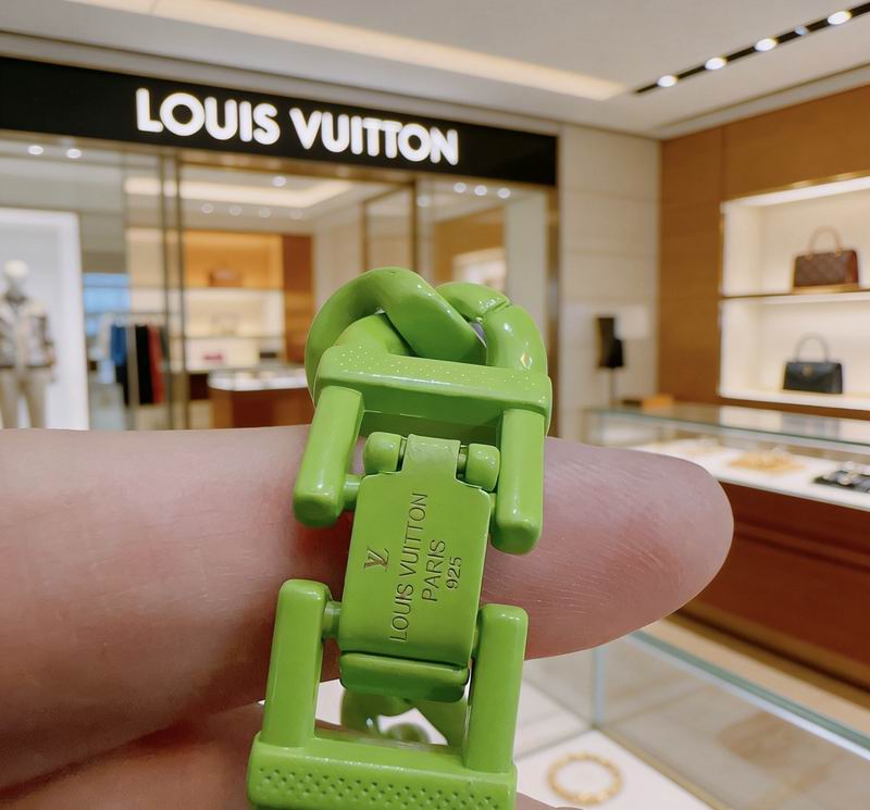 LV Bracelet 04yxs440 (7)