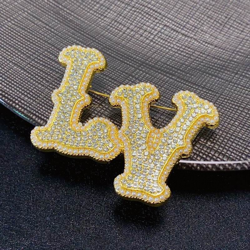 LV Brooch 03yxs05 (5)