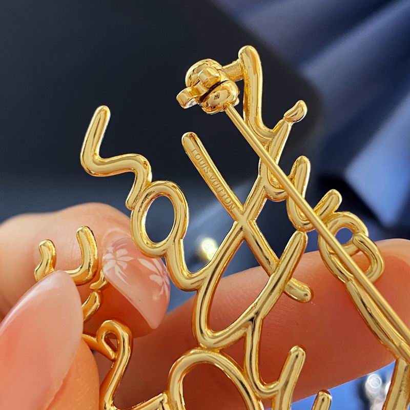 LV Brooch 03yxs07 (2)