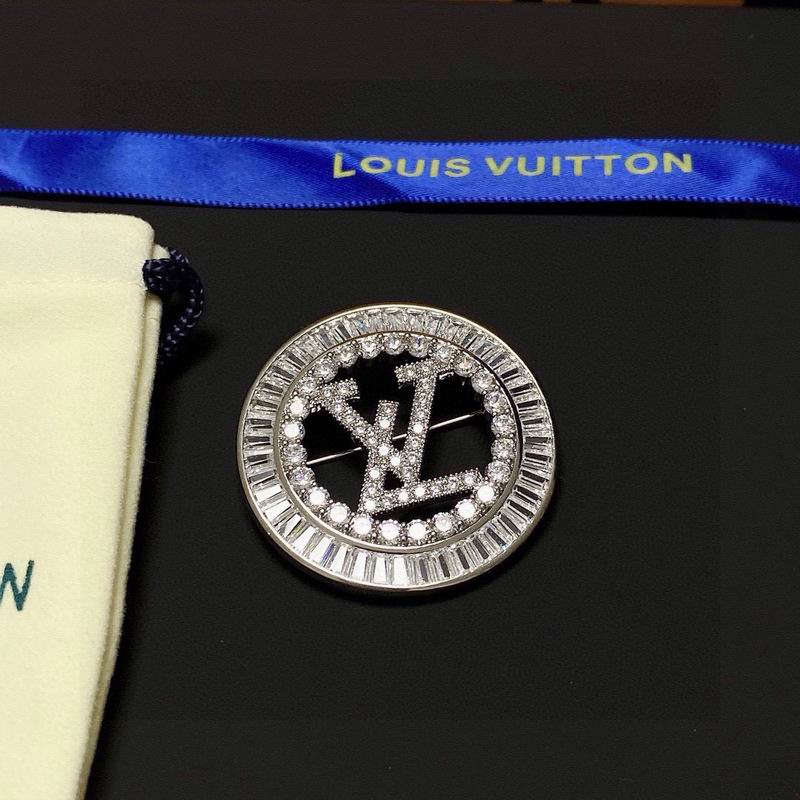 LV Brooch 04yxs08 (2)