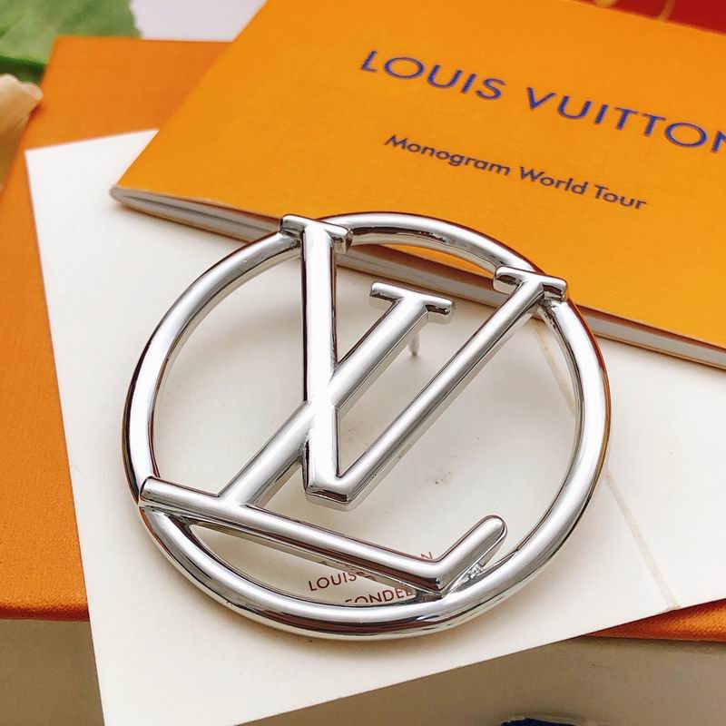 LV Brooch 04yxs09 (4)