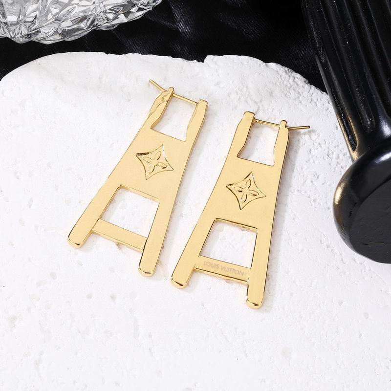 LV Earring 03yxs100 (2)