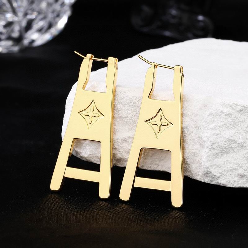 LV Earring 03yxs100 (3)