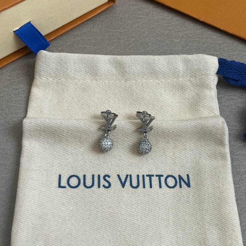 LV Earring 03yxs34 (3)