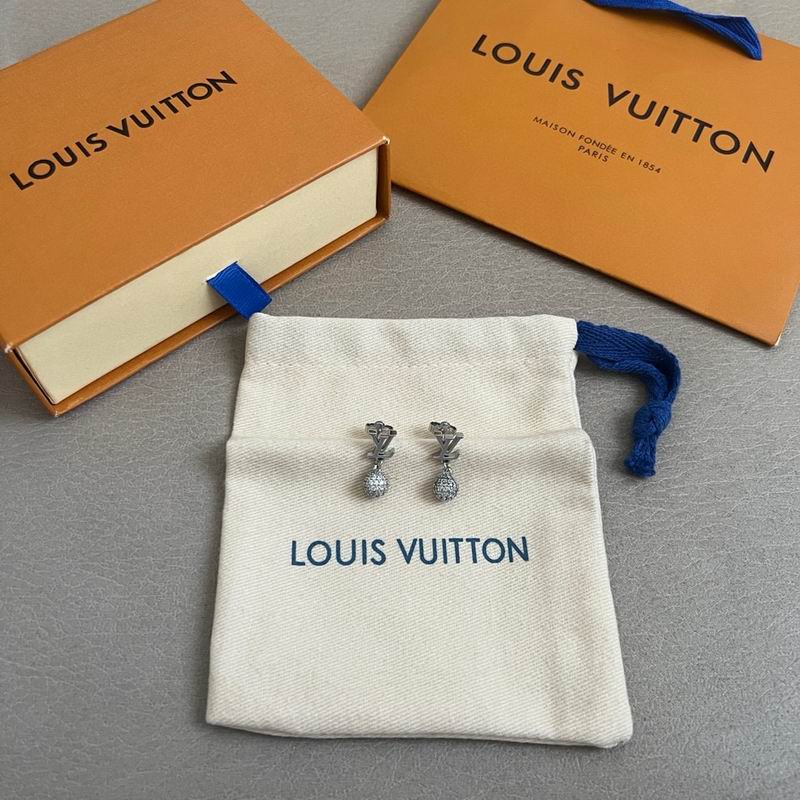 LV Earring 03yxs34 (4)
