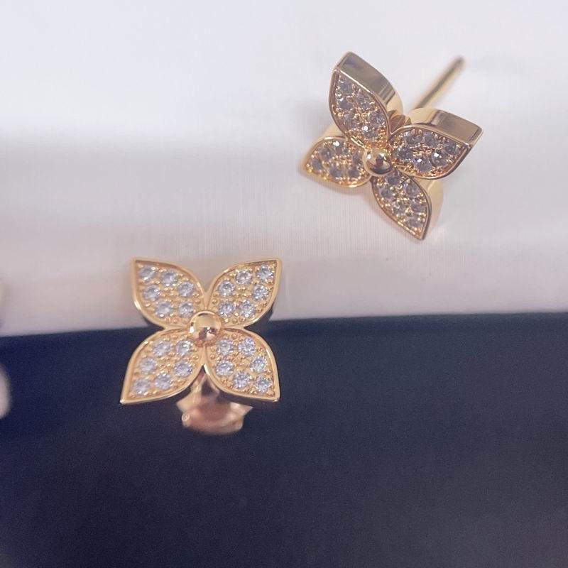 LV Earring 03yxs39 (8)