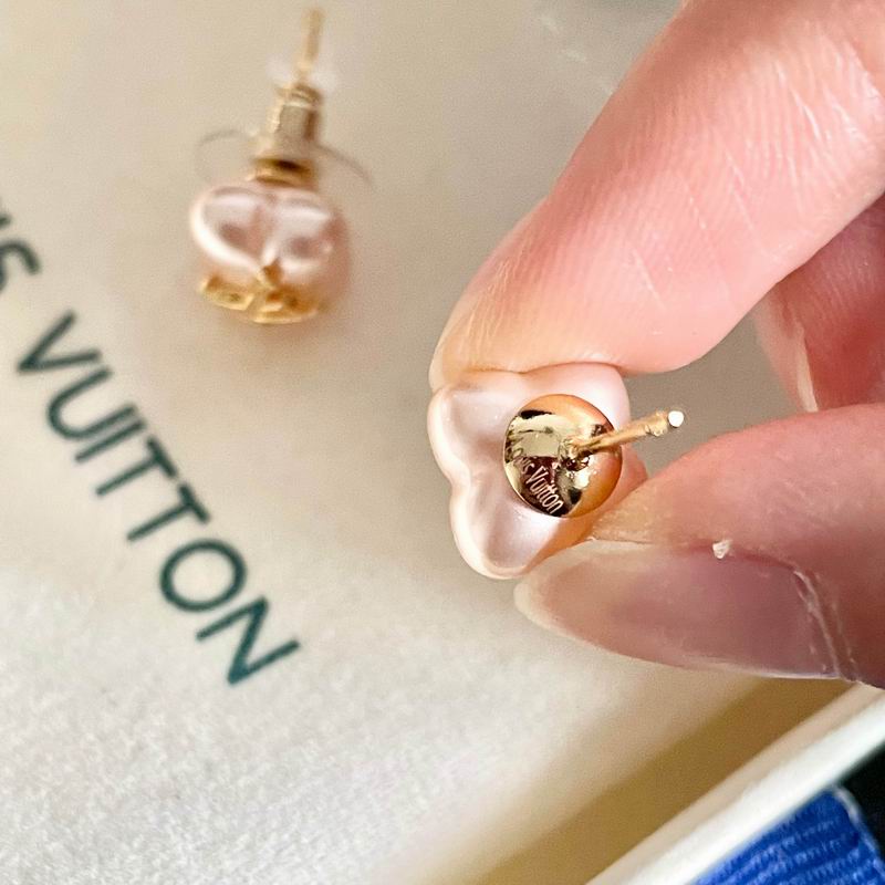 LV Earring 03yxs48 (17)