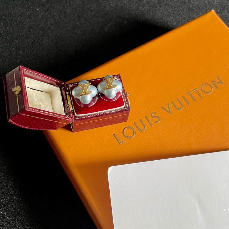 LV Earring 03yxs48 (9)
