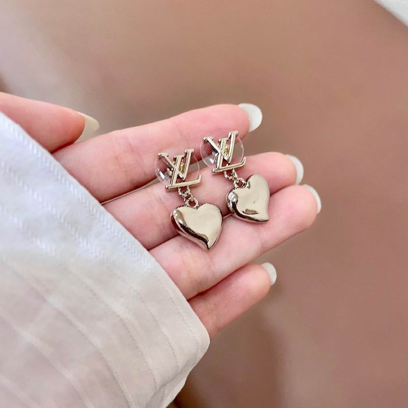 LV Earring 03yxs49 (1)