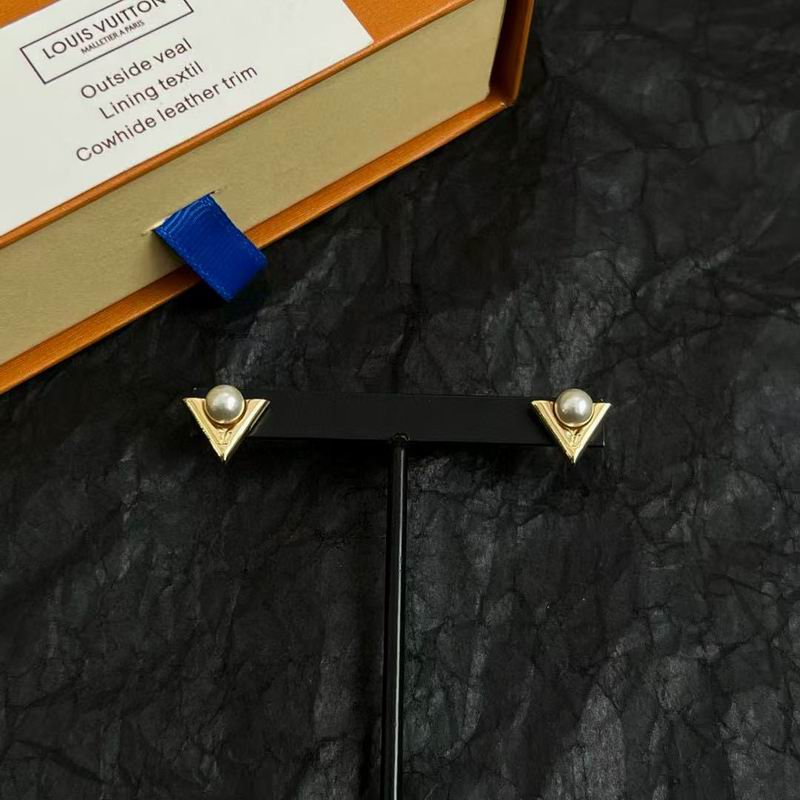 LV Earring 03yxs51 (3)