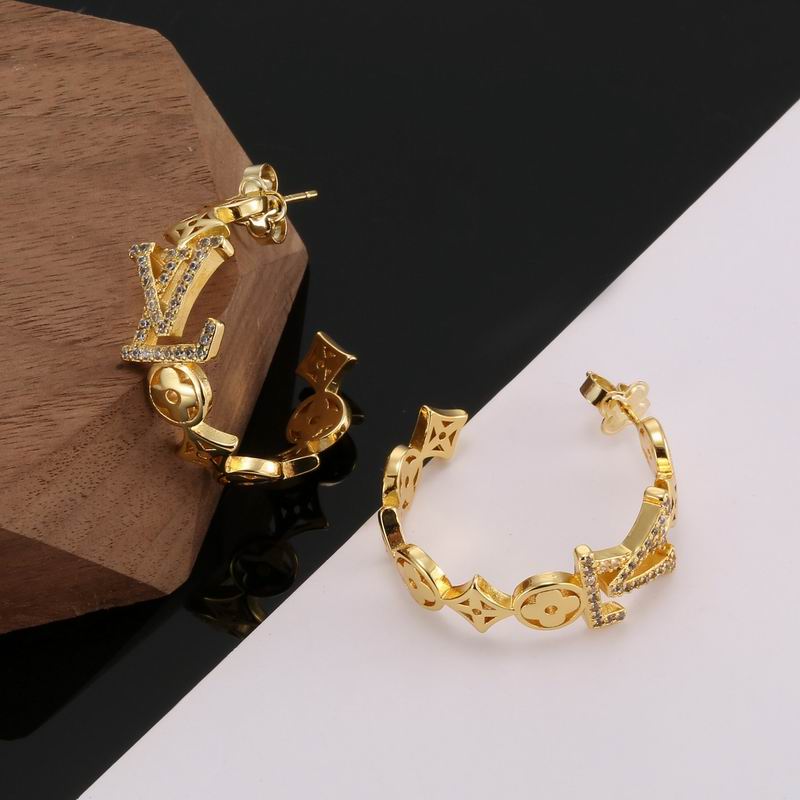 LV Earring 03yxs61 (4)