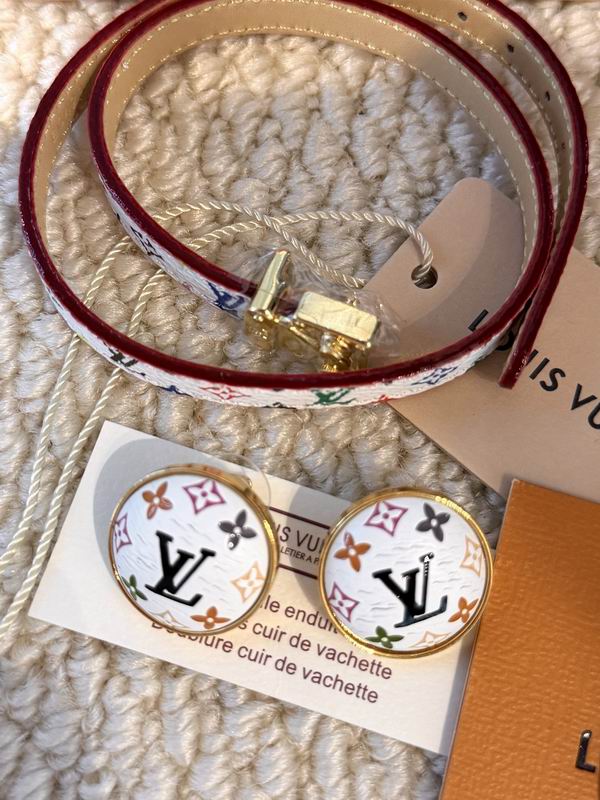 LV Earring 03yxs75 (5)