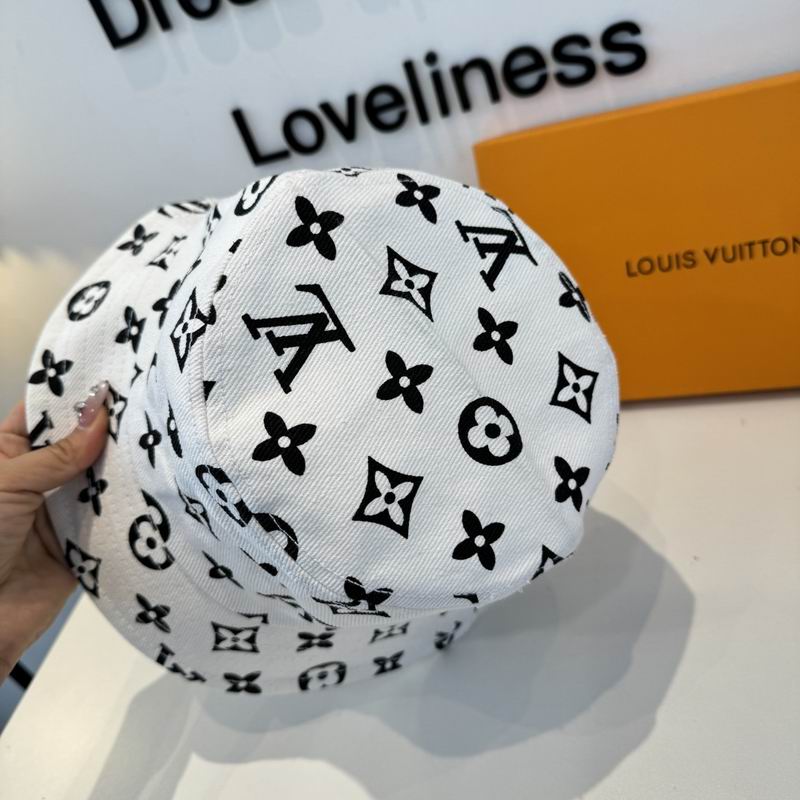LV Hat dx (1061)