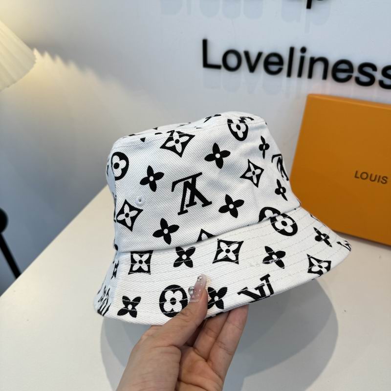 LV Hat dx (1062)