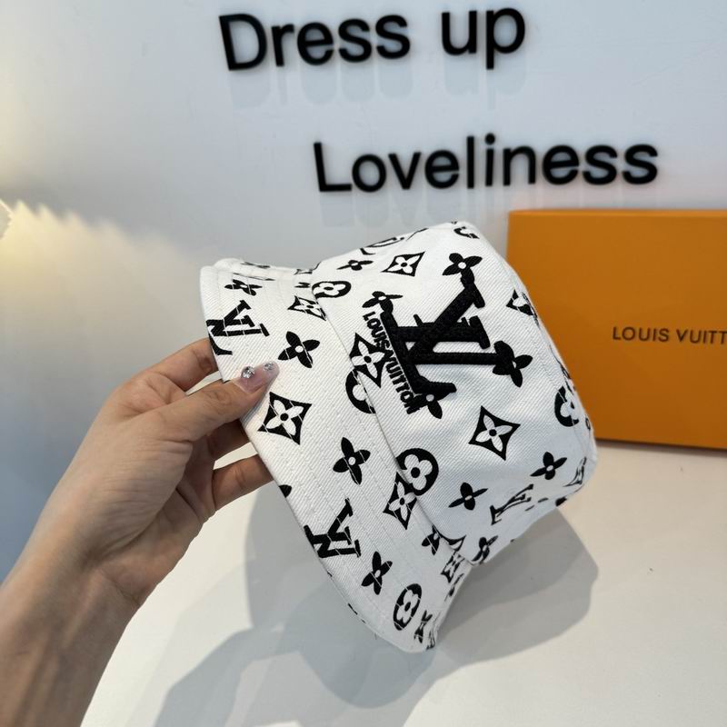 LV Hat dx (1063)