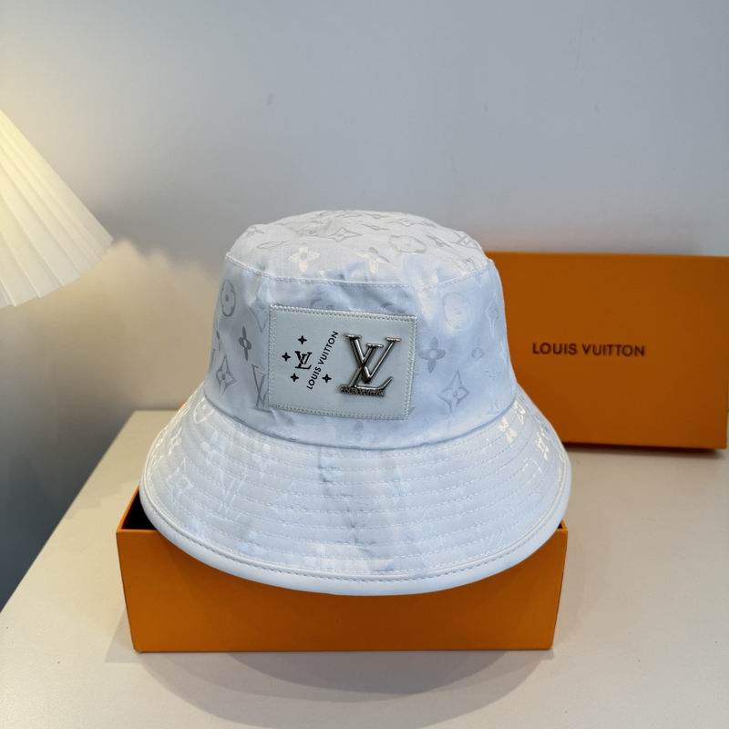 LV Hat dx (1081)