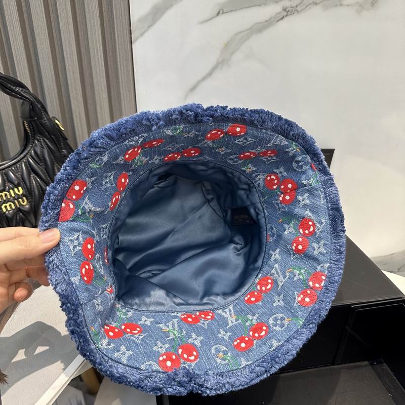 LV Hat dx (1114)