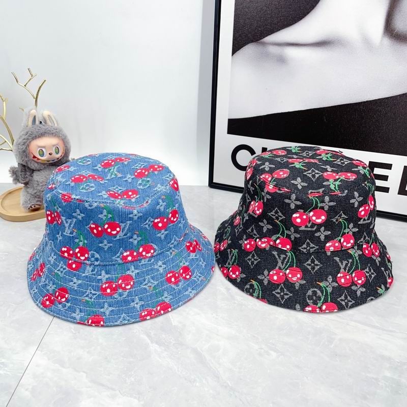 LV Hat dx (1688)