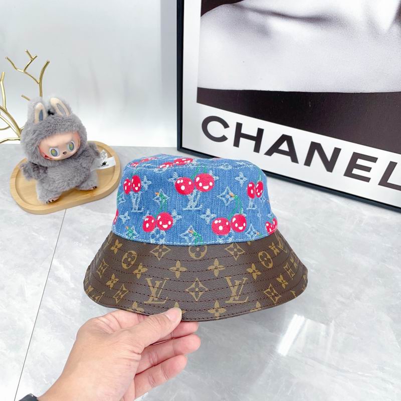 LV Hat dx (1694)
