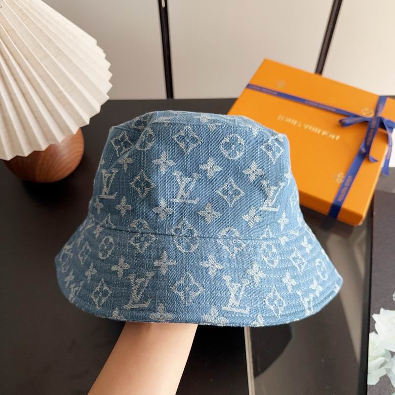 LV Hat dx (900)