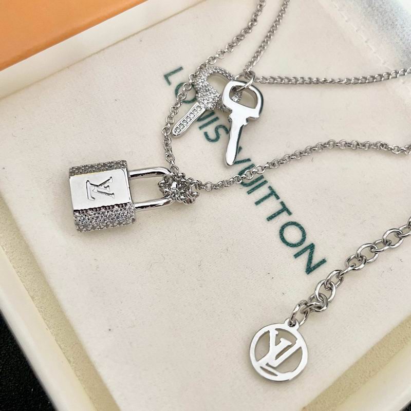 LV Necklace 03yxs167 (4)