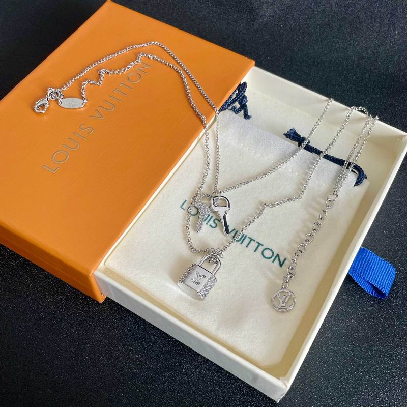 LV Necklace 03yxs167 (5)