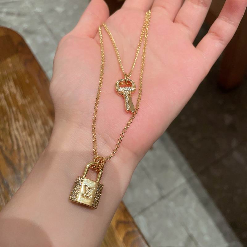 LV Necklace 03yxs167 (8)