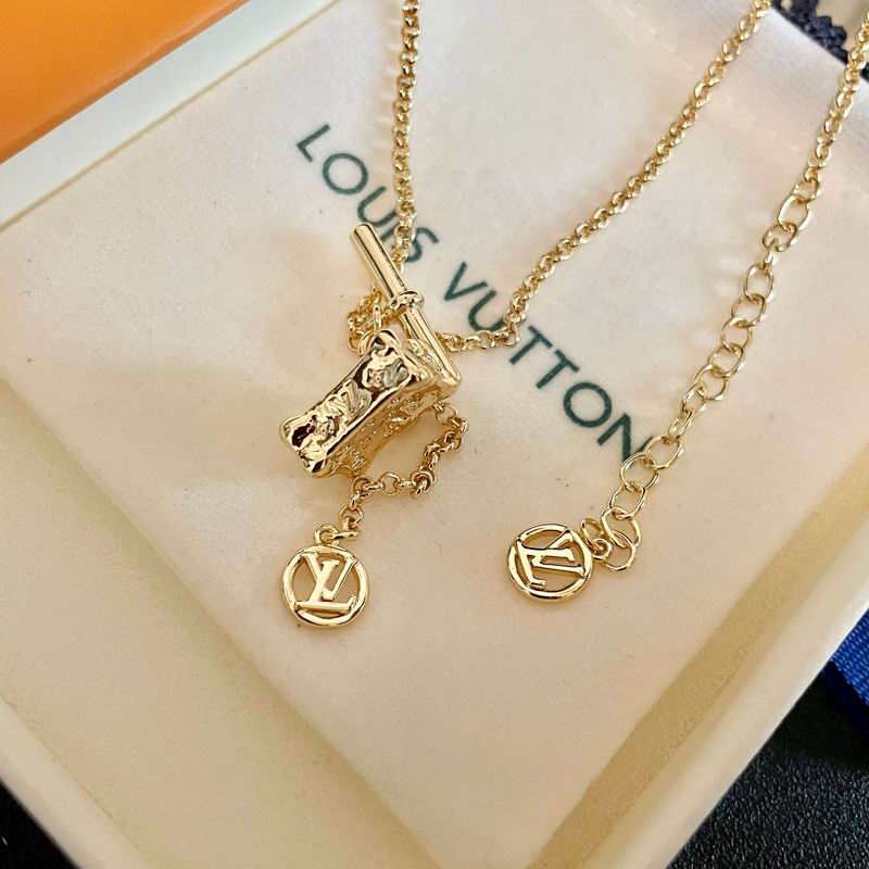LV Necklace 03yxs172 (5)
