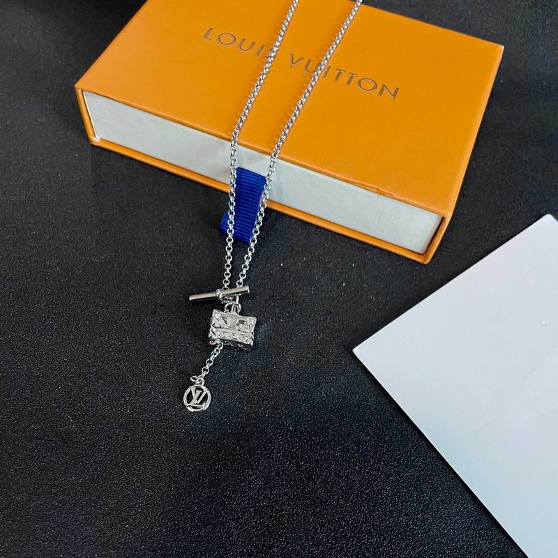 LV Necklace 03yxs172 (8)