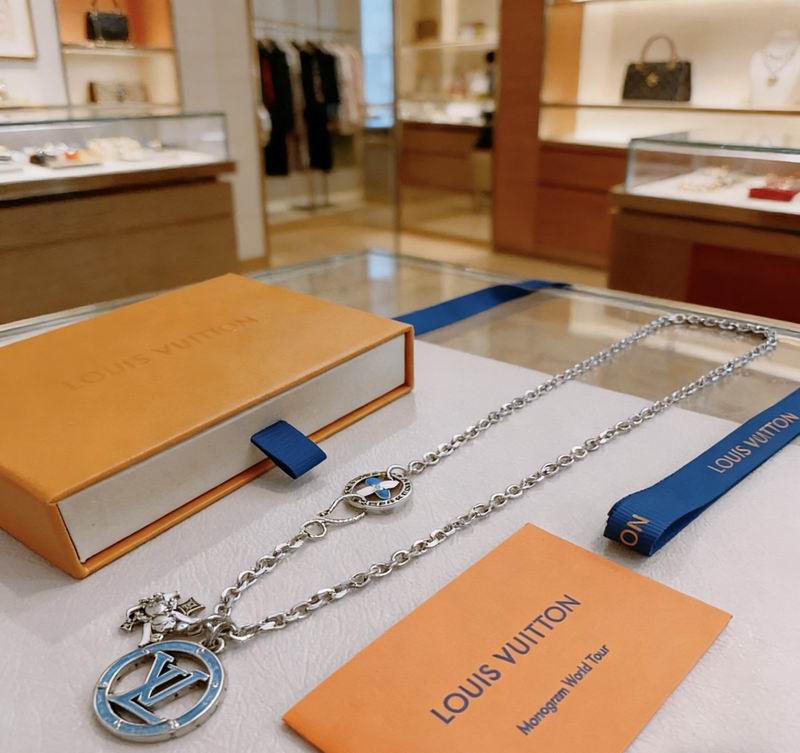 LV Necklace 03yxs181 (2)