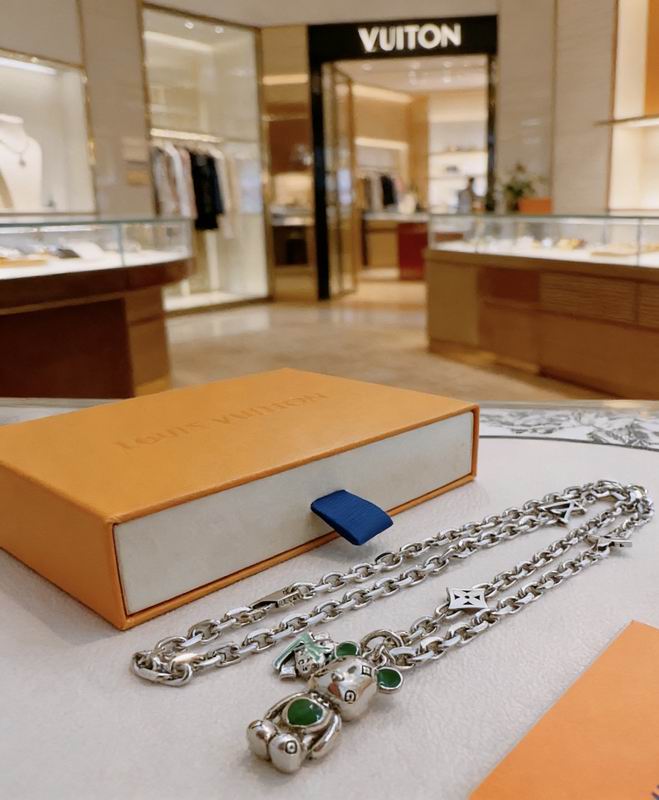 LV Necklace 03yxs187 (2)
