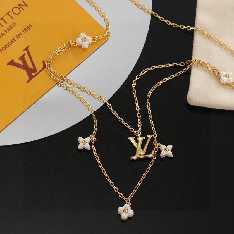 LV Necklace 03yxs196 (3)