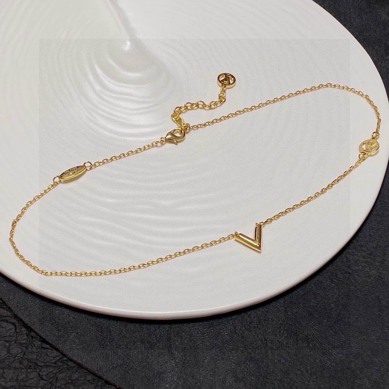 LV Necklace 03yxs197 (2)