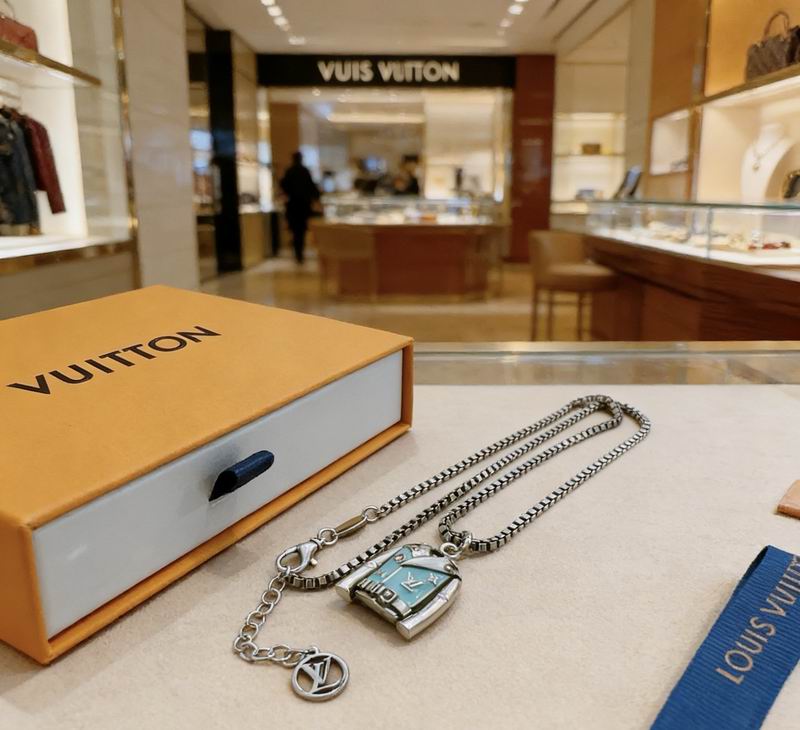 LV Necklace 03yxs203 (2)
