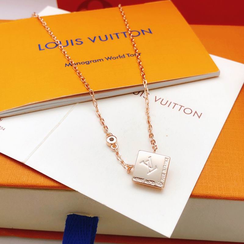 LV Necklace 03yxs207 (2)