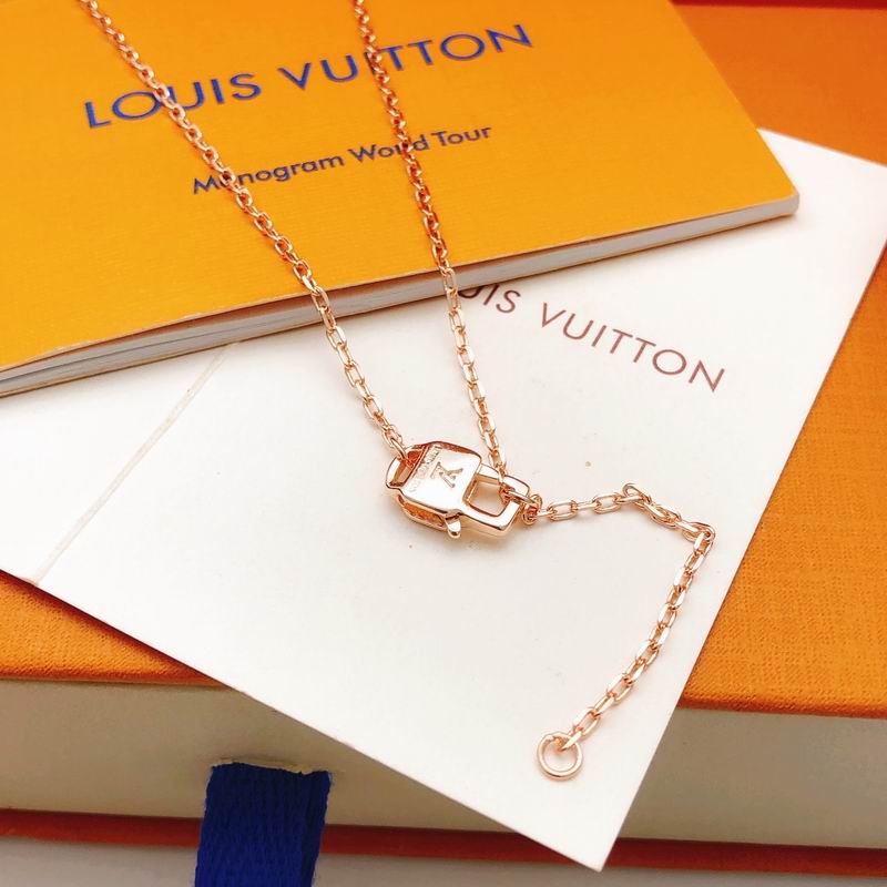 LV Necklace 03yxs207 (3)