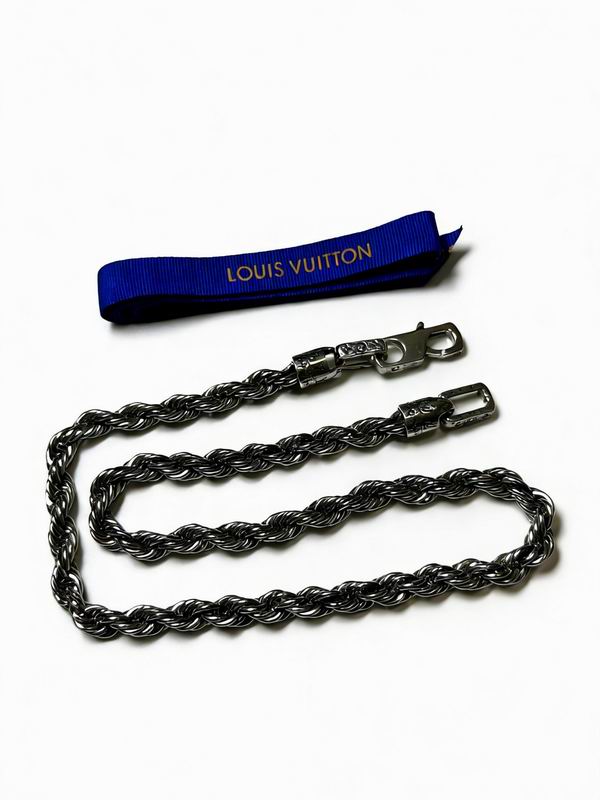 LV Necklace 03yxs211 (5)