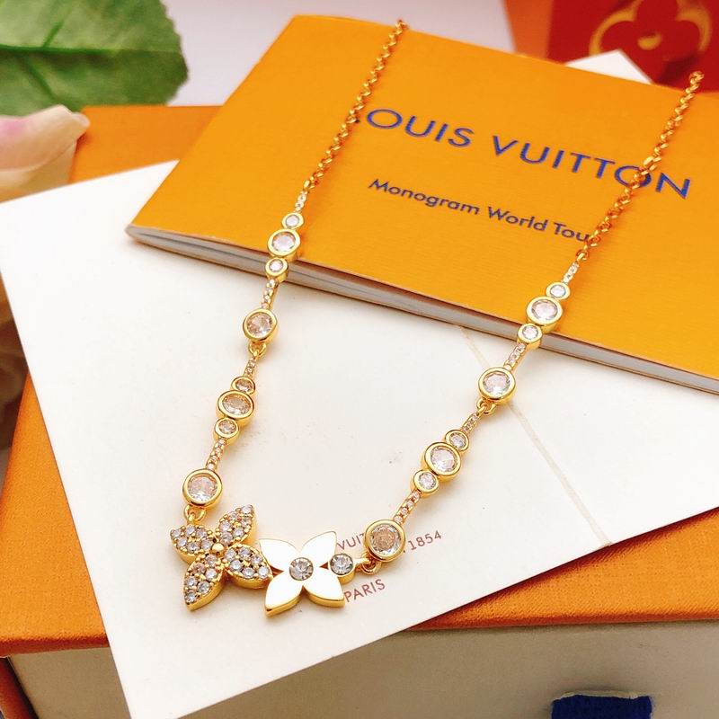 LV Necklace 03yxs220 (1)
