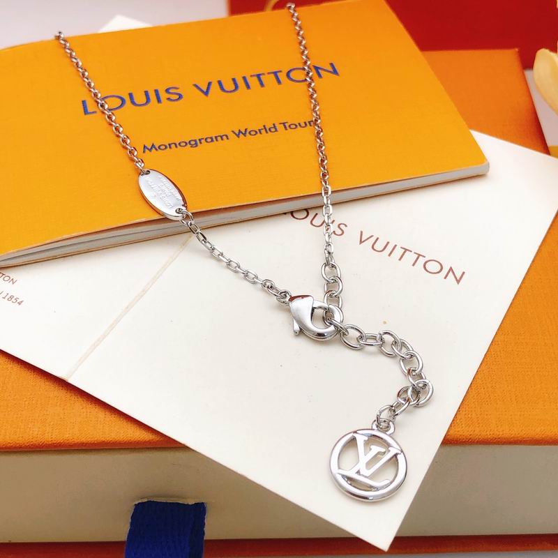 LV Necklace 03yxs220 (10)