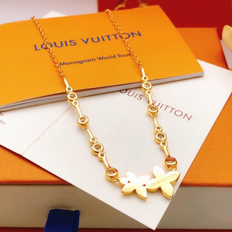 LV Necklace 03yxs220 (3)
